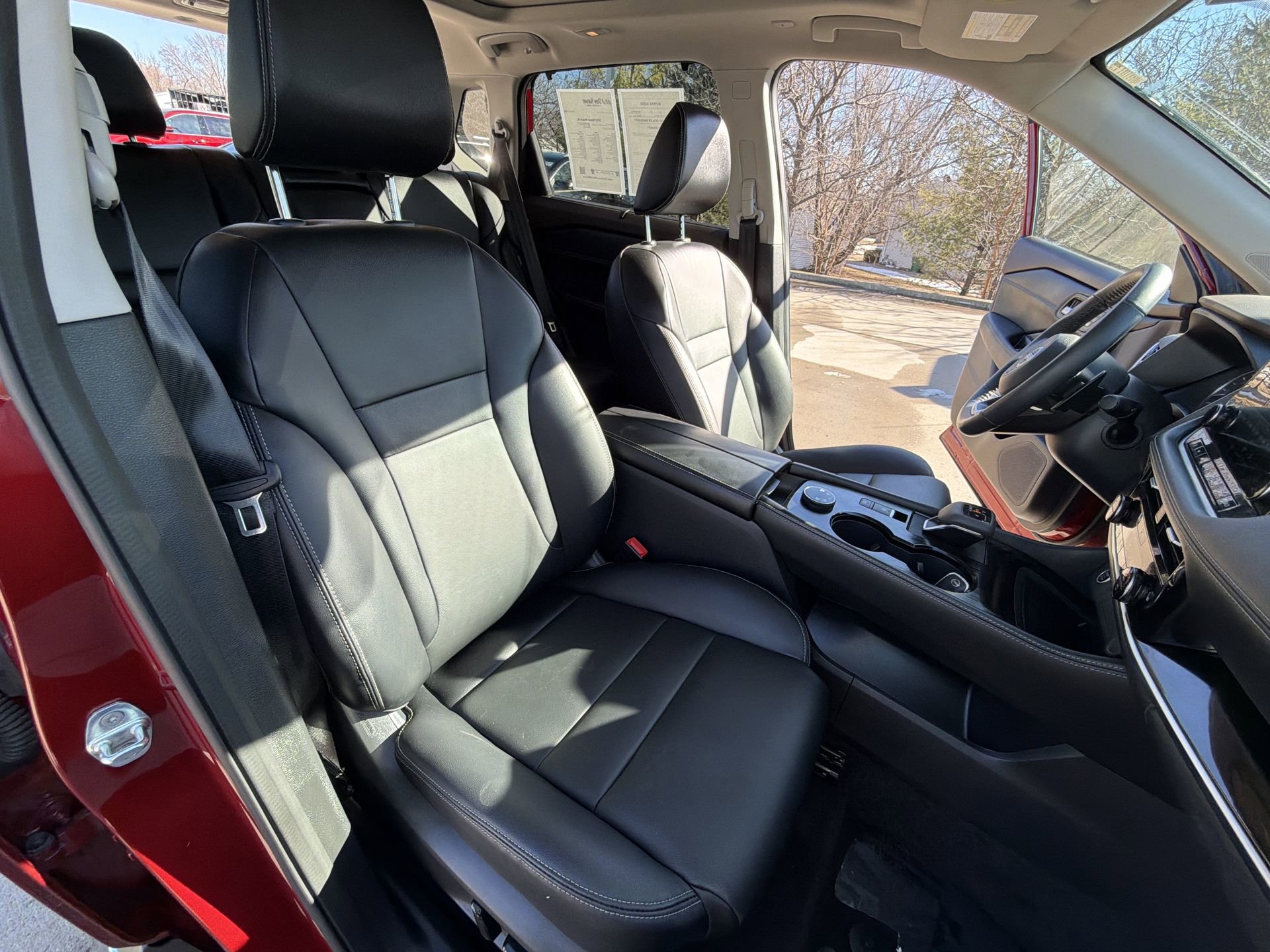 Used 2023 Nissan Rogue SL w/ SL Premium Package image 33