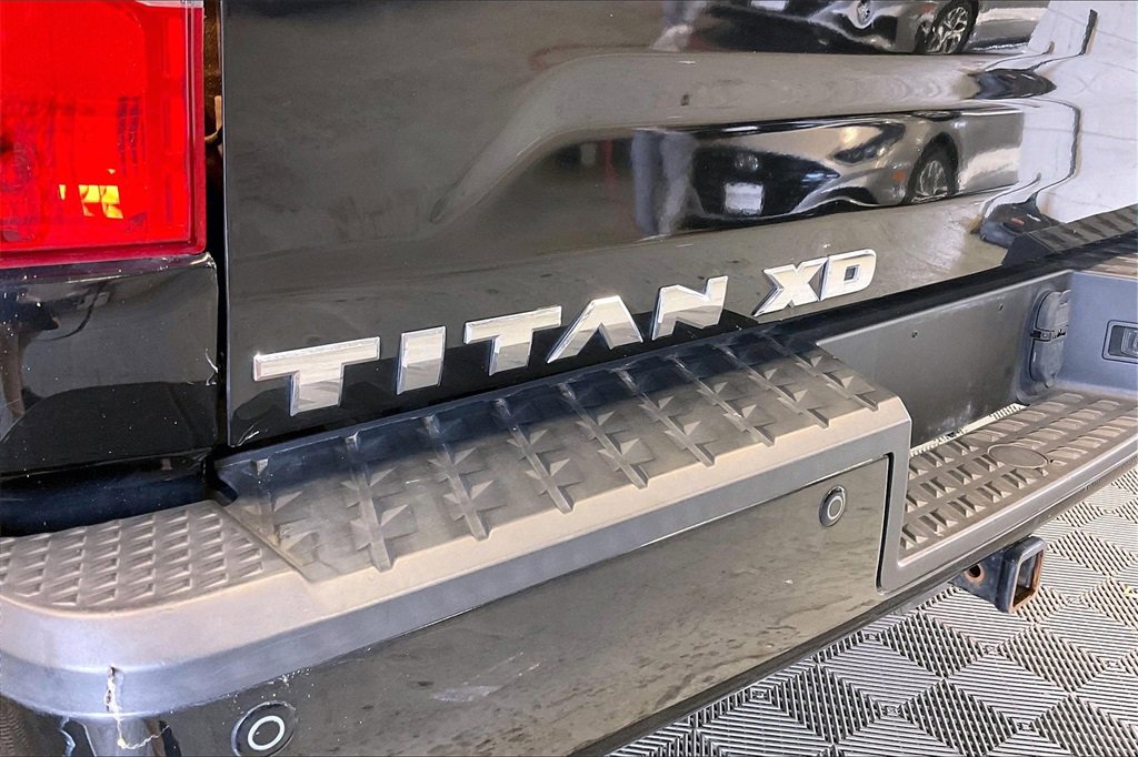 Used 2016 Nissan Titan SL image 26