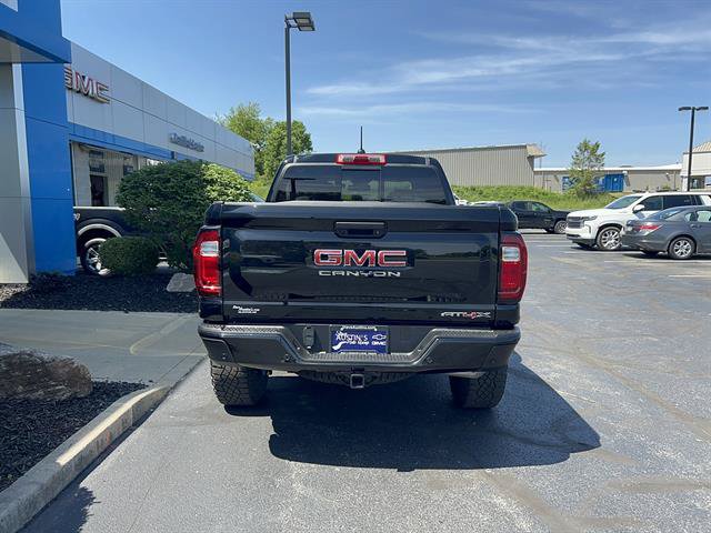 Used 2024 GMC Canyon AT4X AWD/4WD image 10