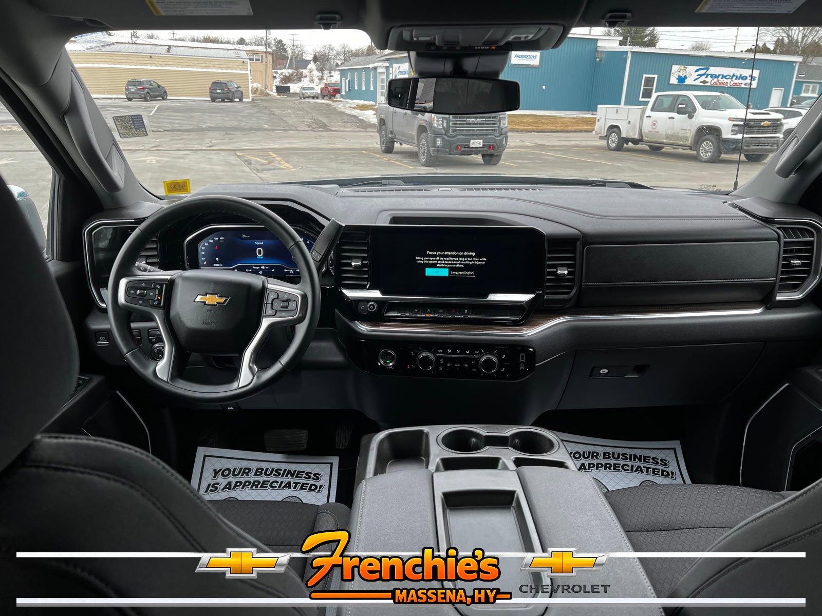 Used 2023 Chevrolet Silverado 1500 LT AWD/4WD image 8