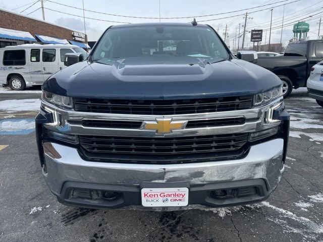 Used 2022 Chevrolet Silverado 1500 LT image 2