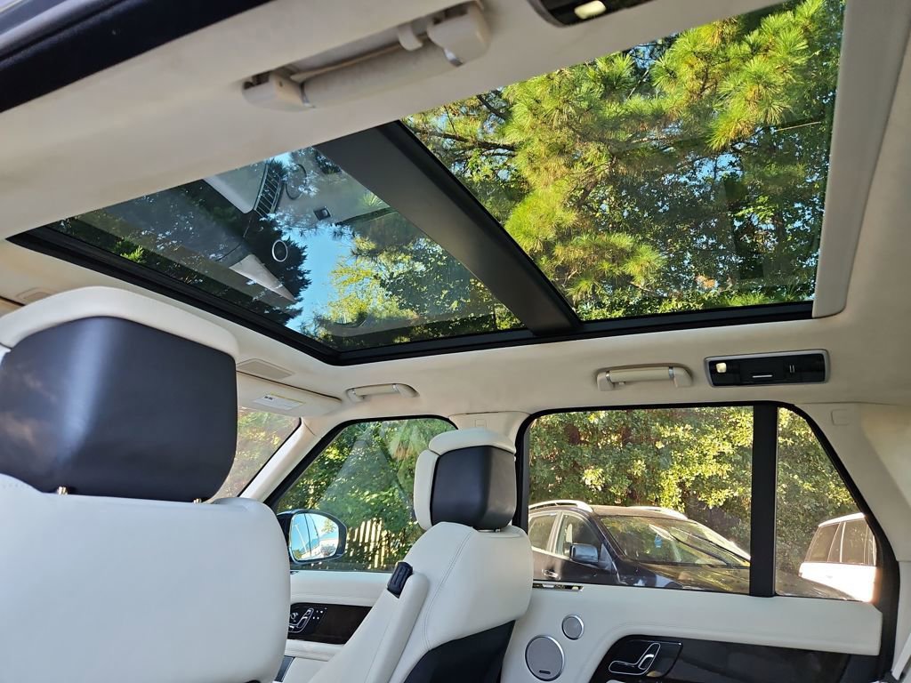 Used 2021 Land Rover Range Rover Westminster Edition image 24