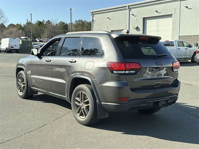 Used 2017 Jeep Grand Cherokee Laredo 75th Anniversary image 3
