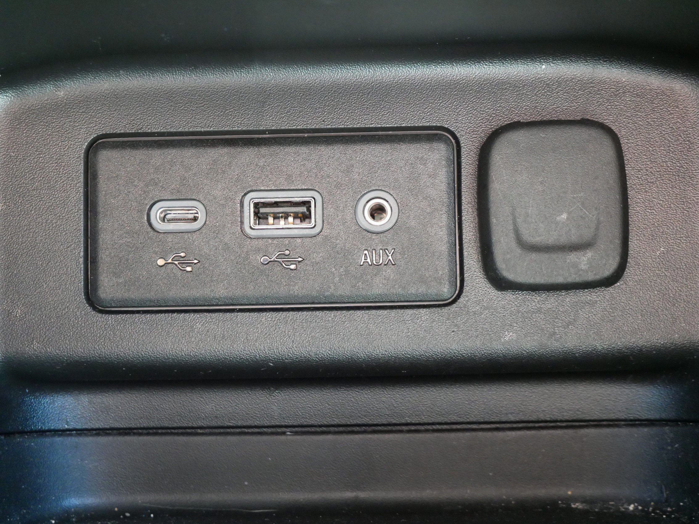 Used 2023 Chevrolet Equinox LS w/ LS Convenience Package image 33