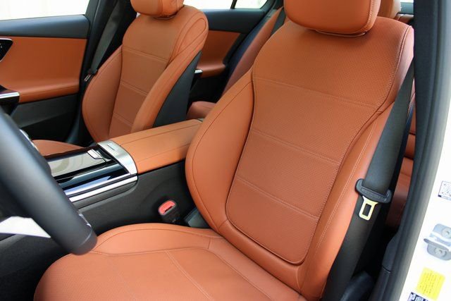 Used 2024 Mercedes-Benz C 300 4MATIC Sedan image 9