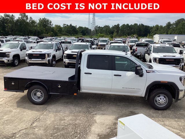 New 2025 GMC Sierra 3500 Pro w/ Convenience Package image 3