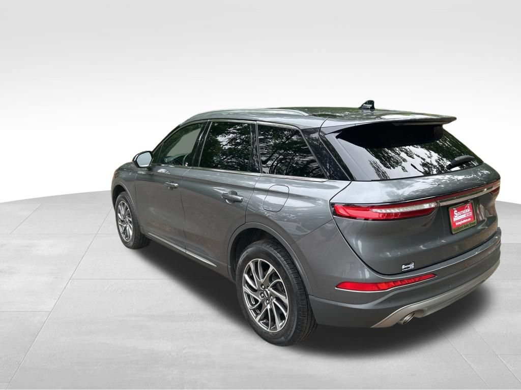 Used 2022 Lincoln Corsair AWD w/ Equipment Group 101A image 3