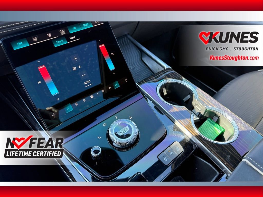 Used 2025 Cadillac Escalade Premium Luxury w/ Touring Package image 29