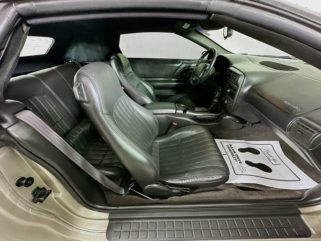 Used 2000 Chevrolet Camaro Z28 w/ SS Performance/Appearance Pkg image 25