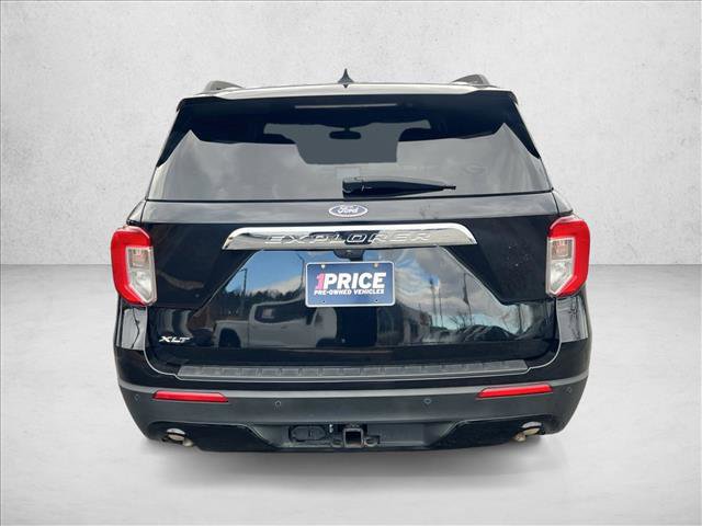 Used 2022 Ford Explorer XLT image 6