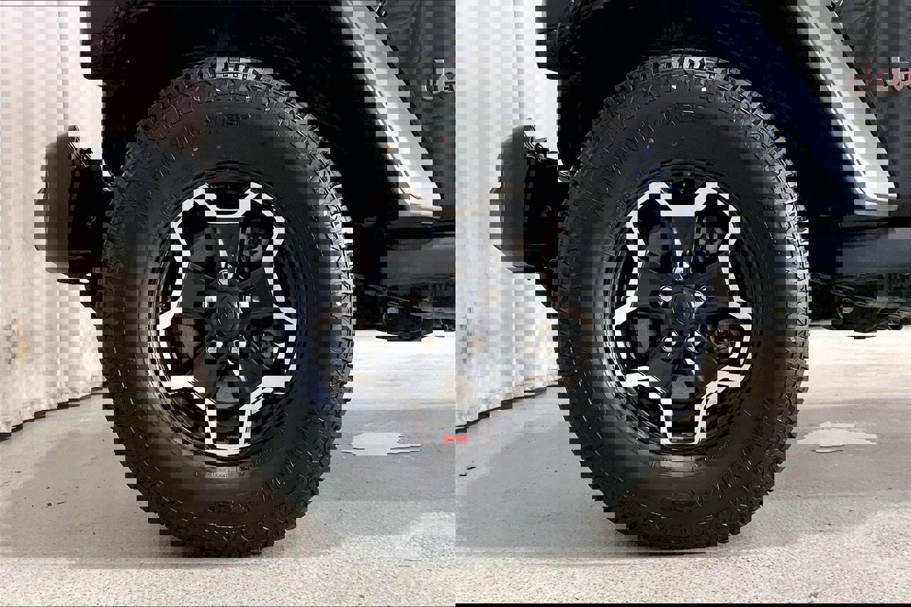 Used 2020 Jeep Gladiator Rubicon image 8