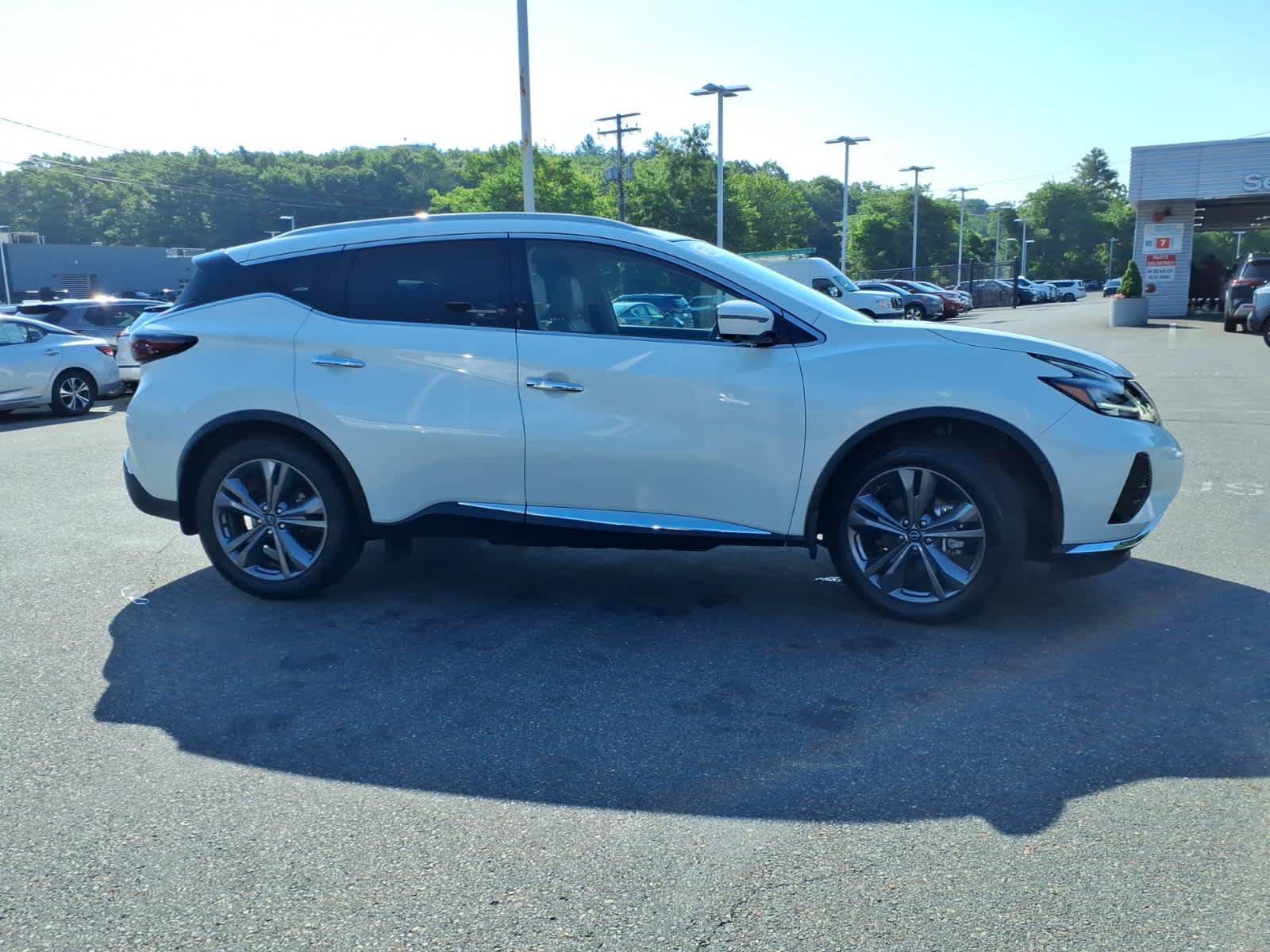 Certified 2023 Nissan Murano Platinum w/ Cargo Package AWD/4WD image 4