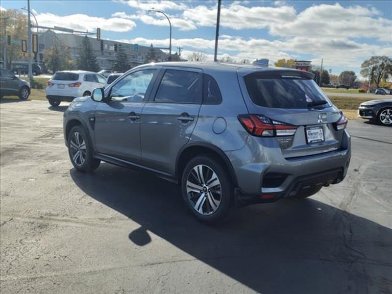 Used 2024 Mitsubishi Outlander Sport ES image 6