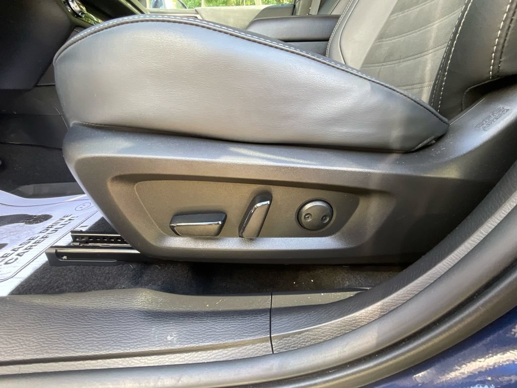 Used 2025 Mitsubishi Outlander SE AWD/4WD image 13