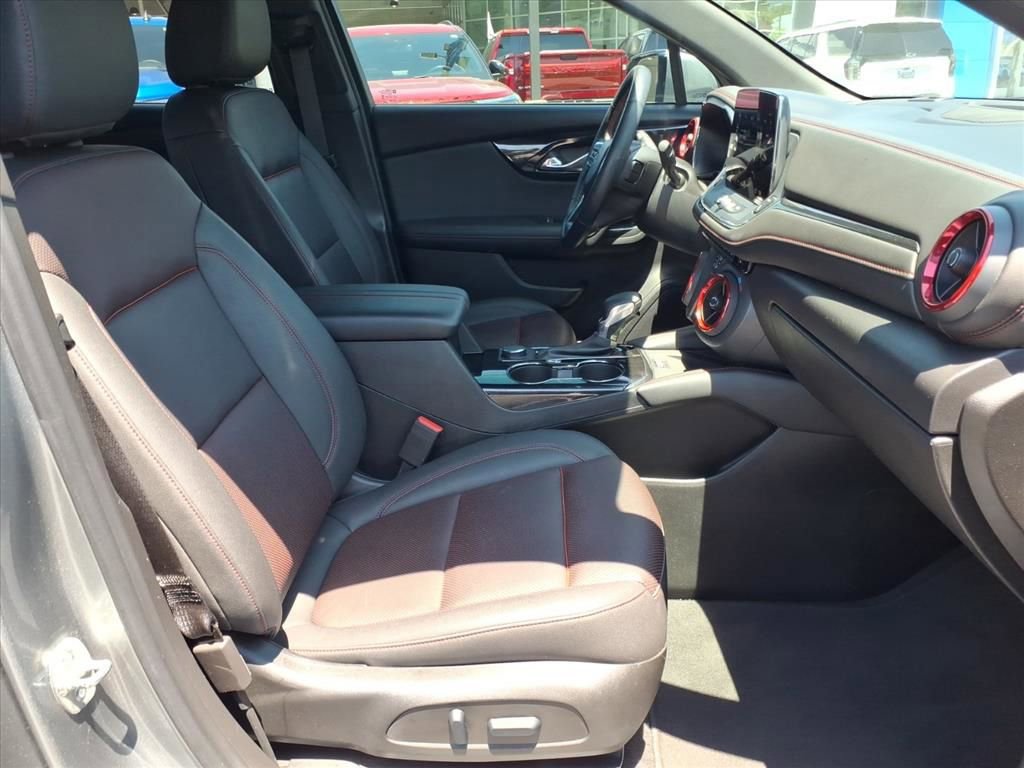 Certified 2025 Chevrolet Blazer RS FWD image 25