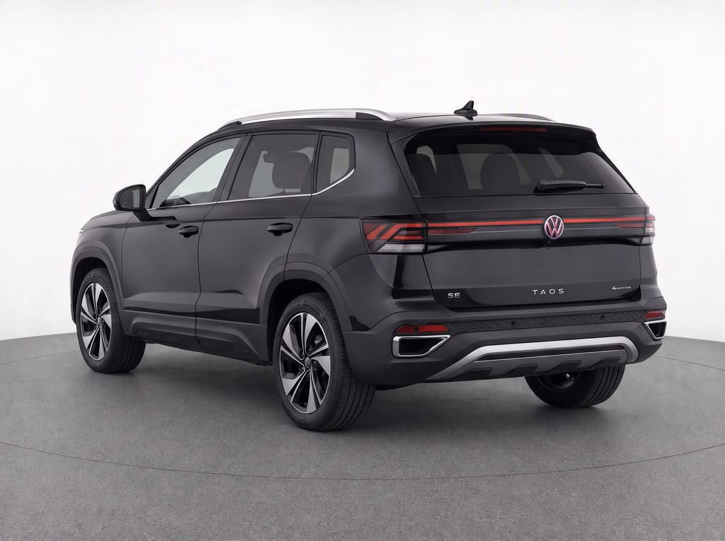 Used 2026 Volkswagen Taos SE AWD/4WD image 3