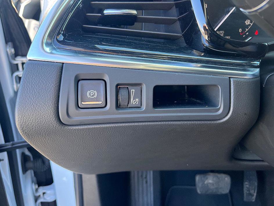 Certified 2025 Cadillac XT5 Premium Luxury image 19