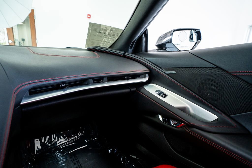 Used 2022 Chevrolet Corvette Stingray Coupe w/ Z51 Performance Package image 51