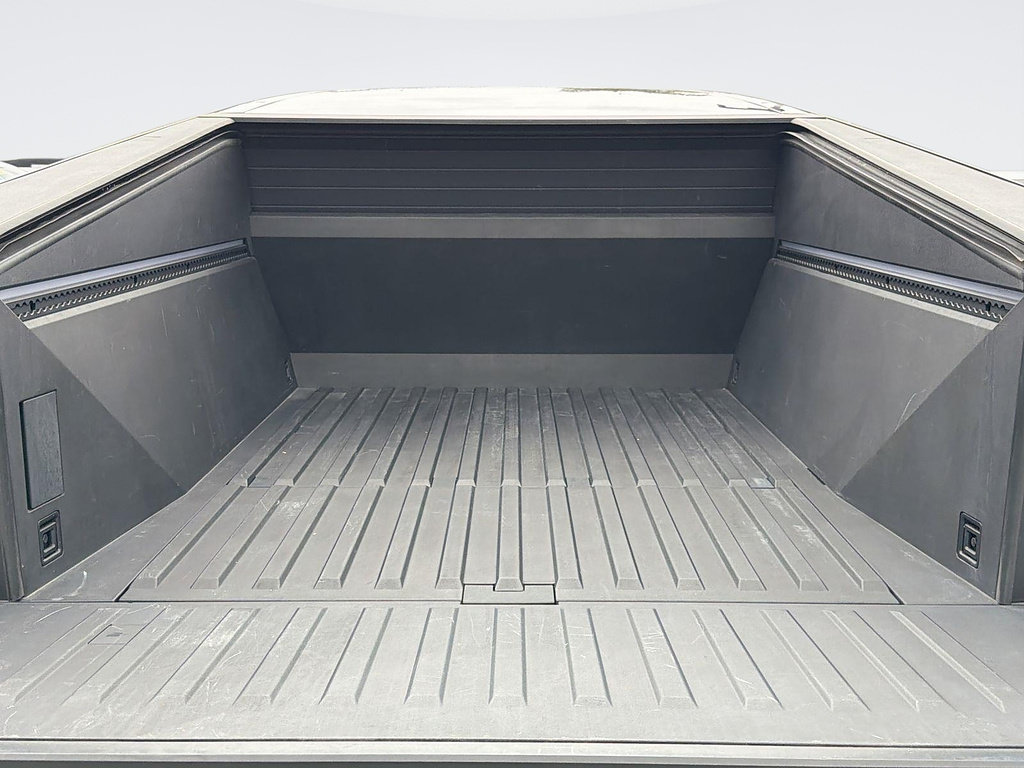 Used 2024 Tesla Cybertruck AWD Crew Cab image 29