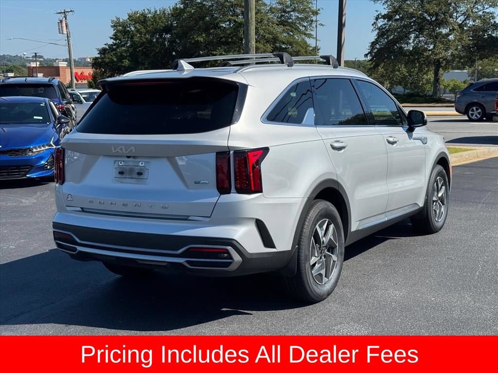 Used 2022 Kia Sorento S FWD image 3