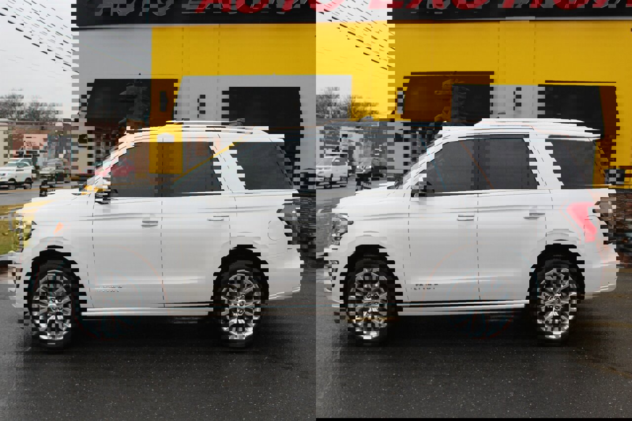 Used 2018 Ford Expedition Platinum image 26