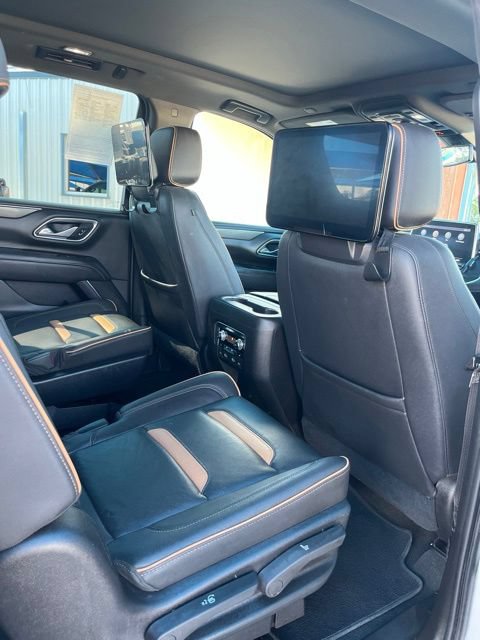 Used 2021 GMC Yukon AT4 w/ AT4 Premium Package AWD/4WD image 11