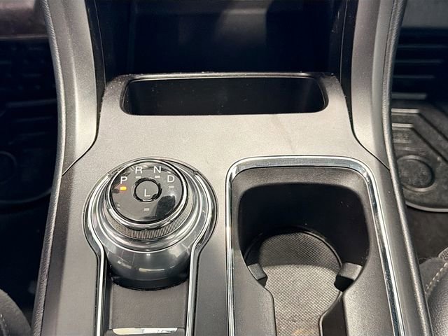 Used 2019 Ford Fusion Energi Titanium FWD image 16