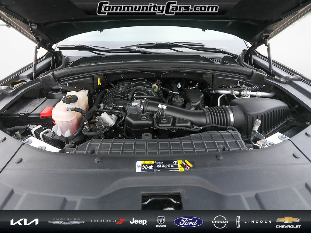 Used 2023 Jeep Grand Cherokee L Limited w/ Luxury Tech Group II image 22