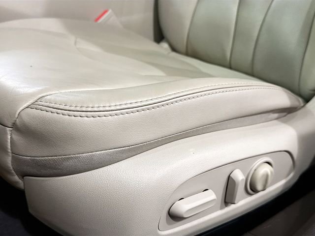 Used 2019 Buick LaCrosse Essence w/ Sights and Sounds Package image 21