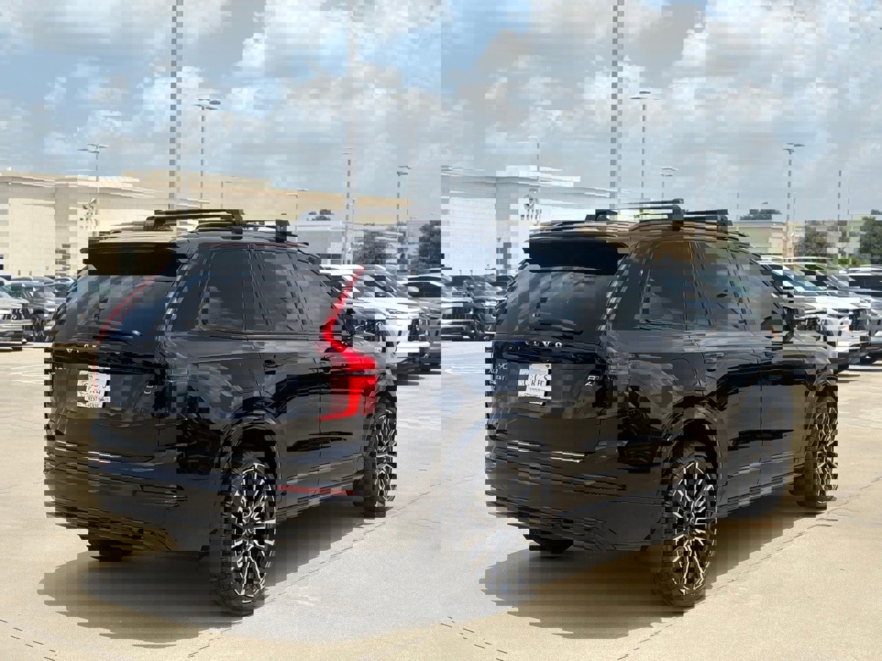 New 2026 Volvo XC90 B6 Ultra w/ Lounge Package image 4