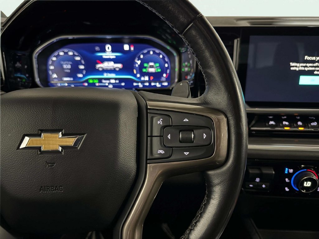 Used 2023 Chevrolet Silverado 1500 High Country w/ Technology Package AWD/4WD image 15