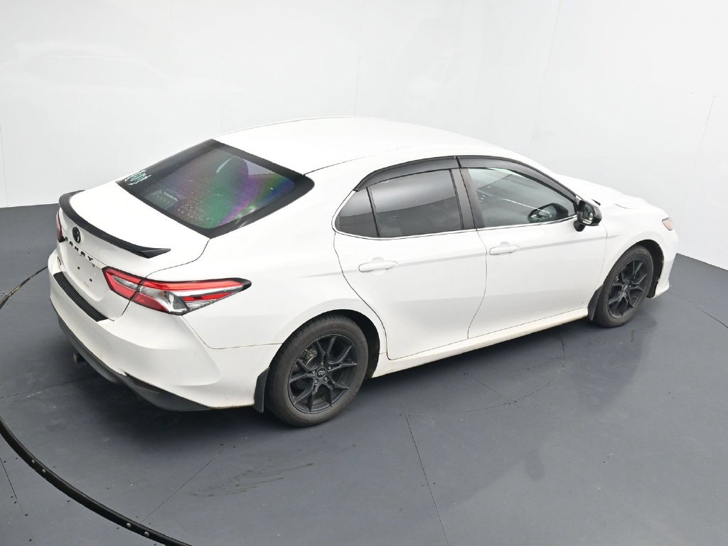 Used 2018 Toyota Camry LE FWD image 16