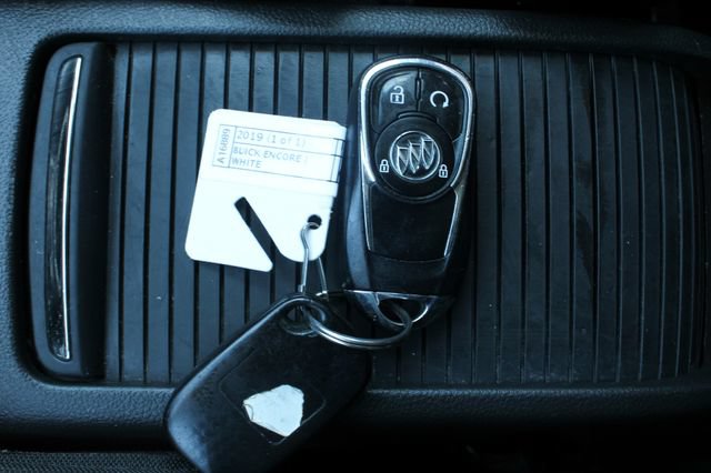 Used 2019 Buick Encore Sport Touring w/ Safety Package FWD image 27