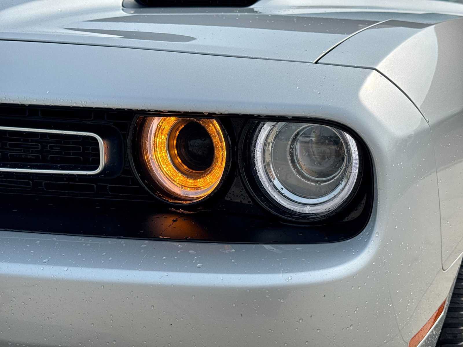 Used 2020 Dodge Challenger SXT RWD image 10