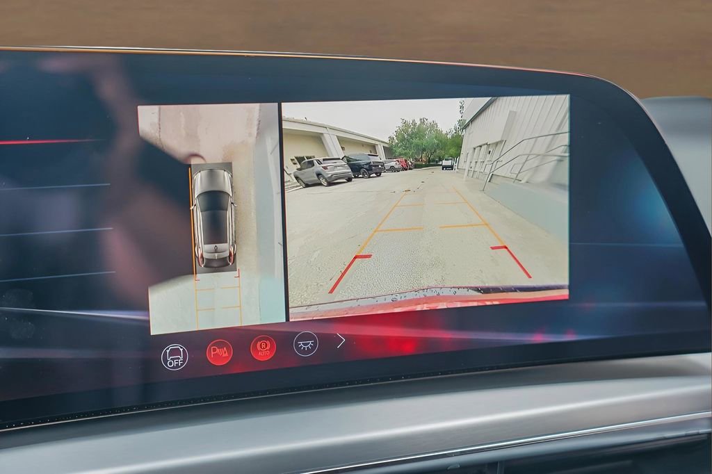 New 2026 Cadillac Lyriq V w/ Exterior Carbon Fiber Package image 17