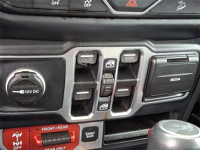 Used 2019 Jeep Wrangler Unlimited Rubicon w/ Cold Weather Group image 24