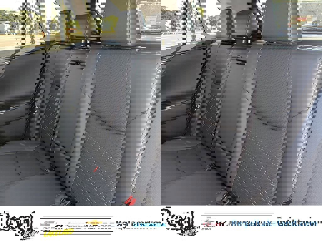 Used 2025 Toyota RAV4 Limited image 15