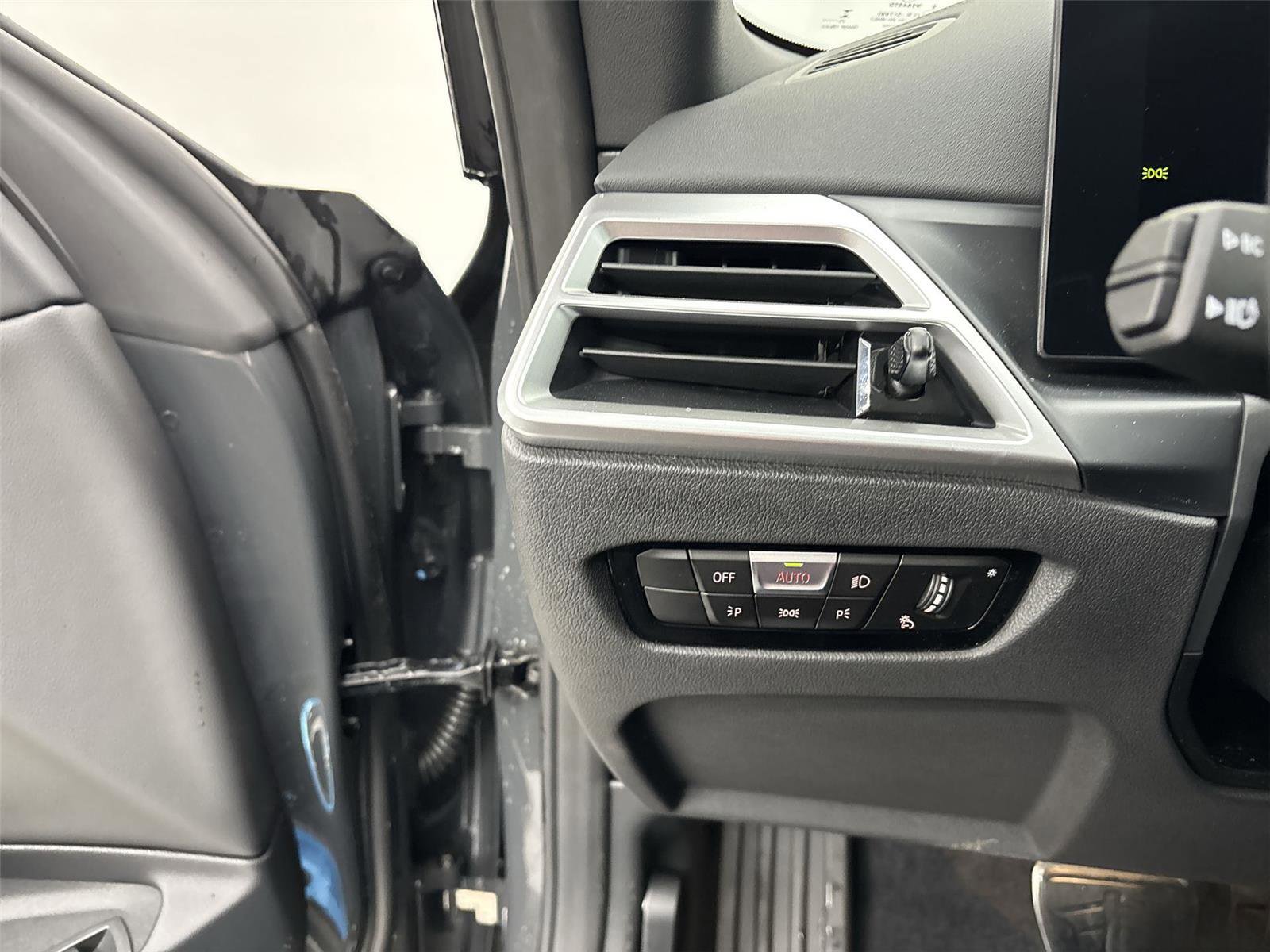 New 2026 BMW 430i xDrive Convertible w/ M Sport Package image 31