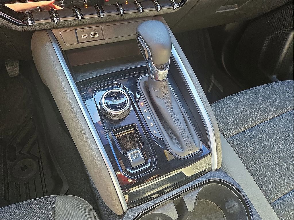 Used 2024 Chevrolet Colorado ZR2 w/ Technology Package image 29