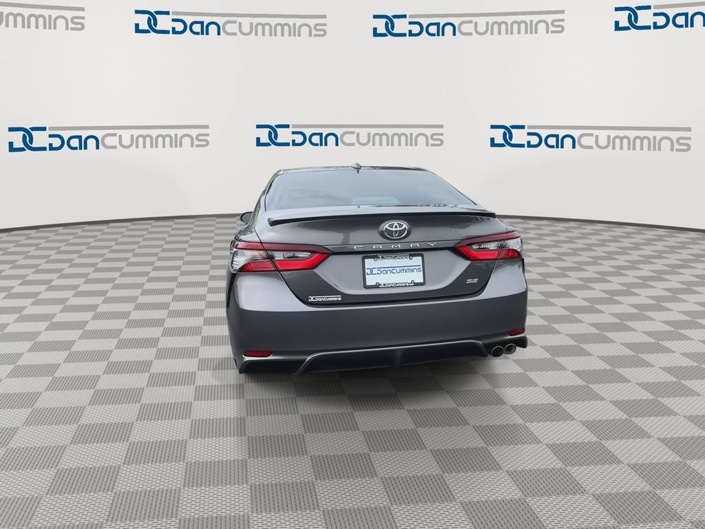 Used 2024 Toyota Camry SE FWD image 7