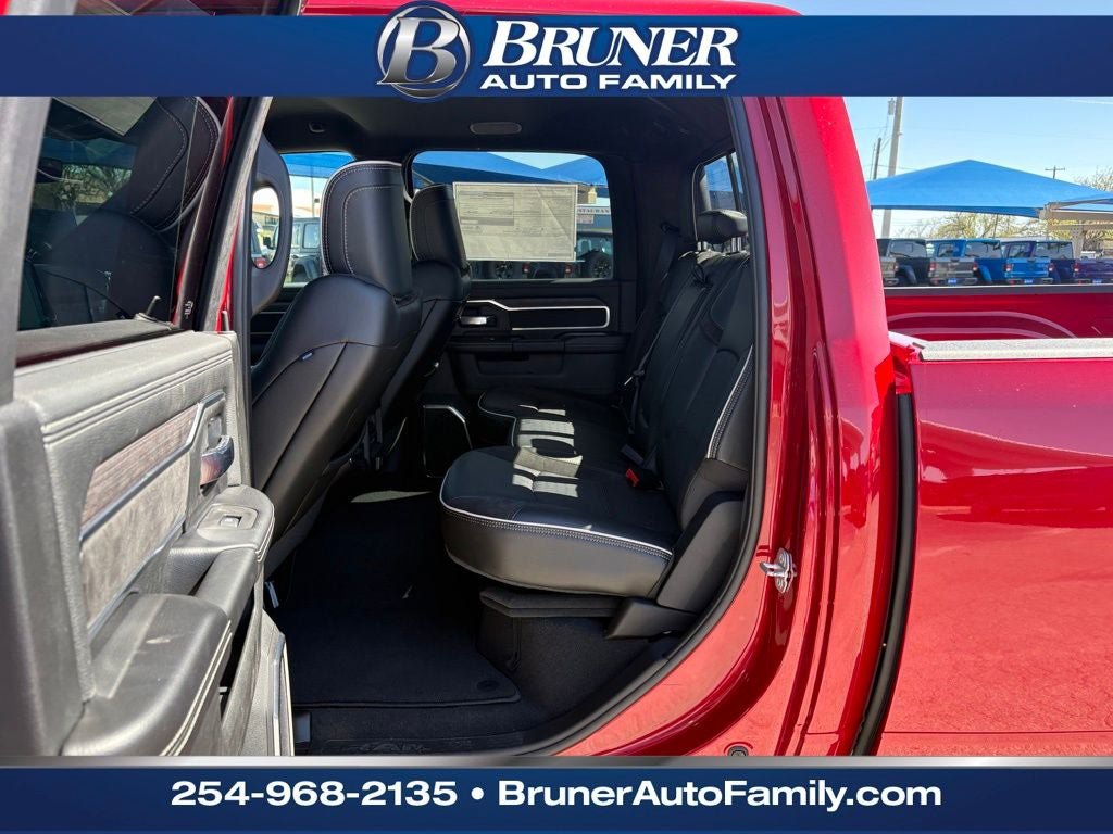 New 2026 RAM 2500 Laramie AWD/4WD image 11