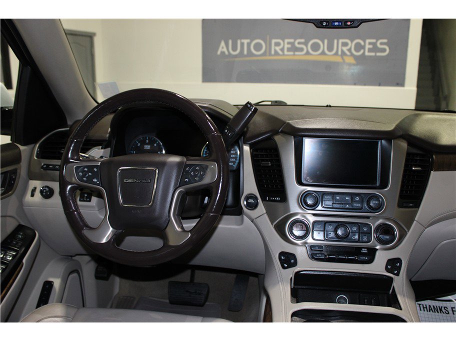 Used 2018 GMC Yukon XL Denali w/ Denali Ultimate Package image 16