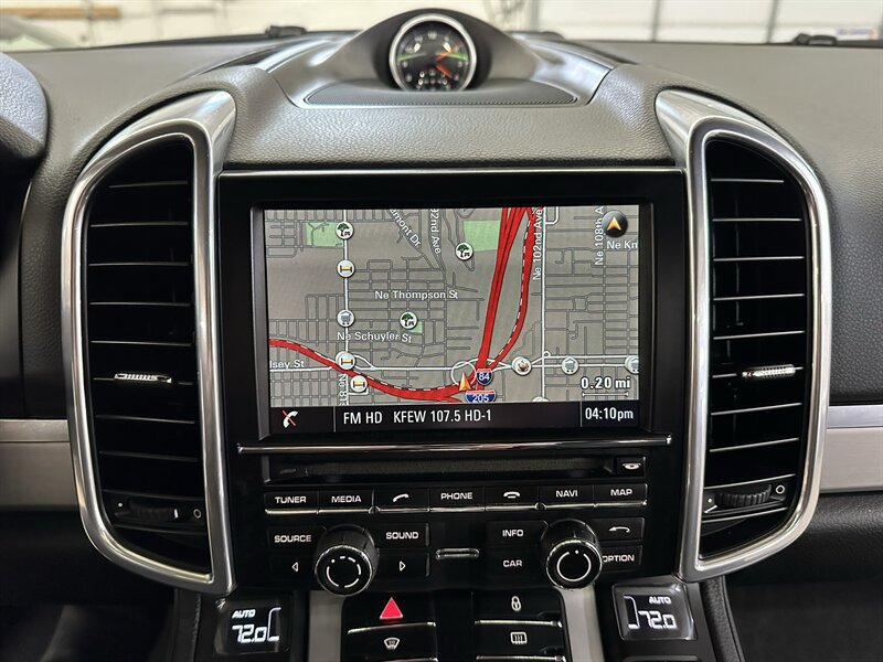 Used 2013 Porsche Cayenne GTS AWD/4WD image 19