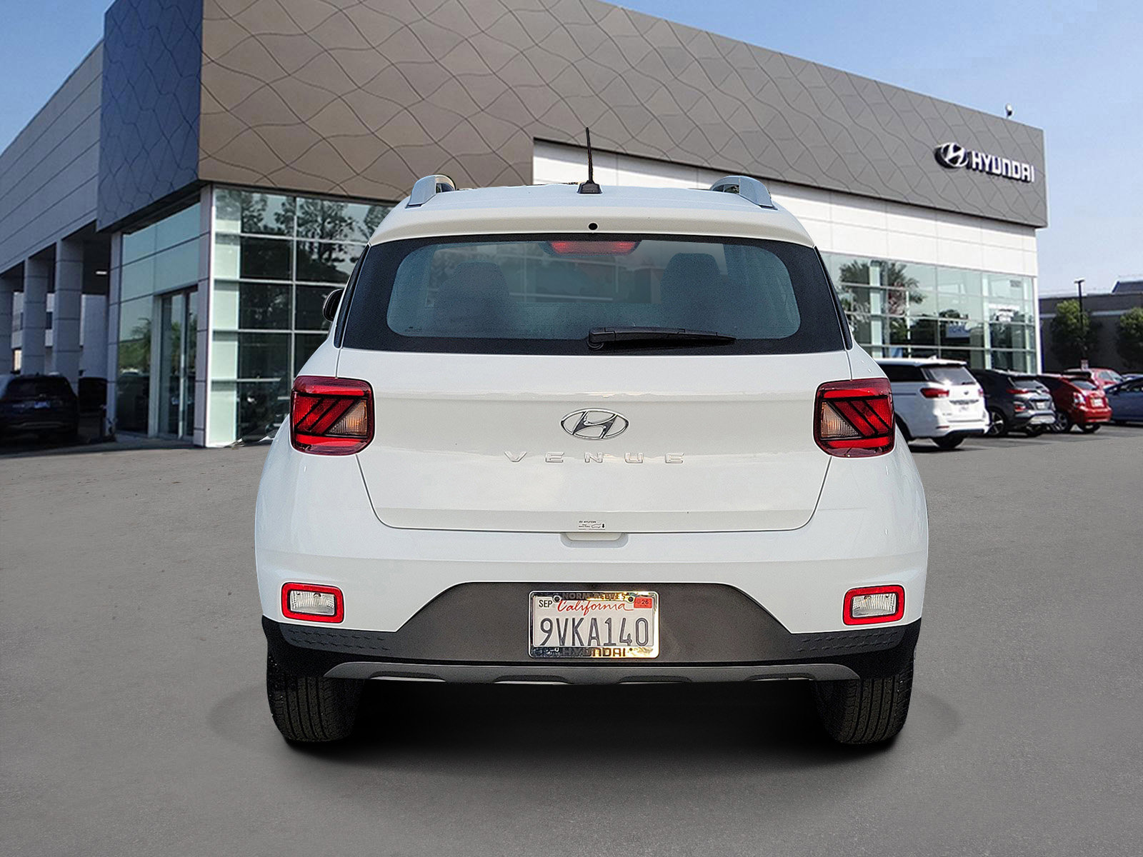 Certified 2025 Hyundai Venue SEL image 4