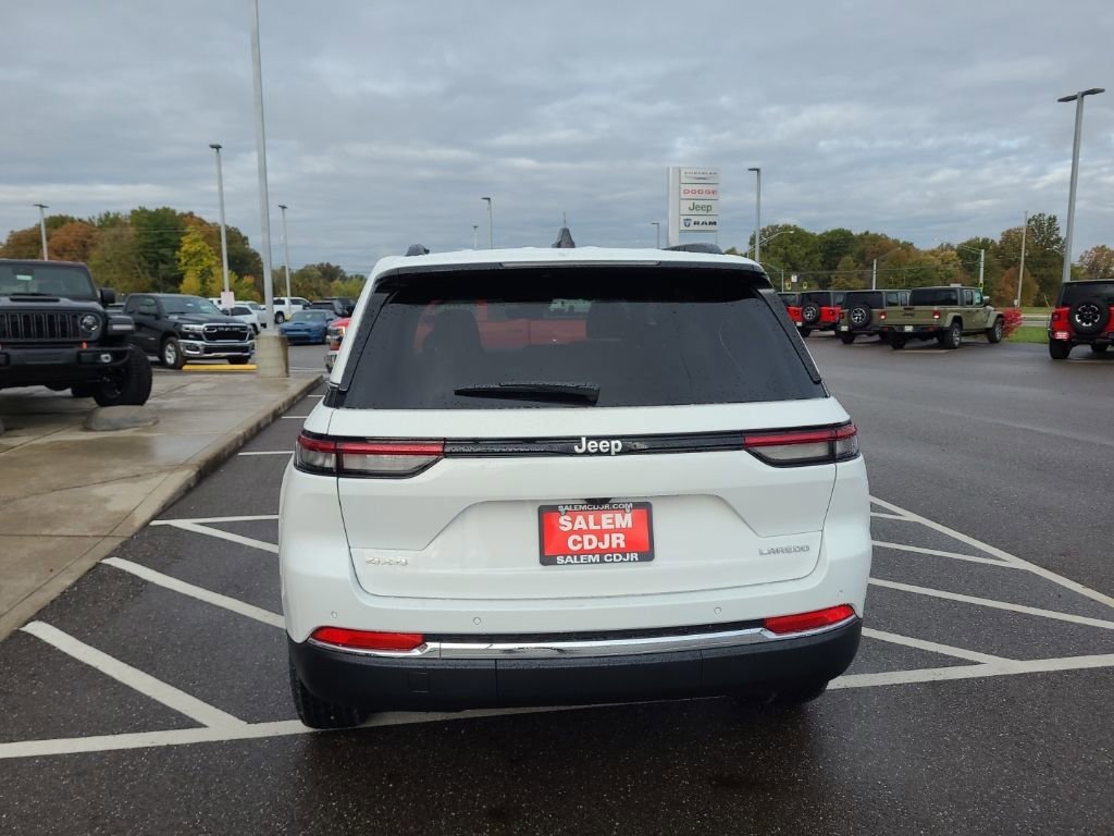 New 2025 Jeep Grand Cherokee Laredo w/ Luxury Tech Group I image 7