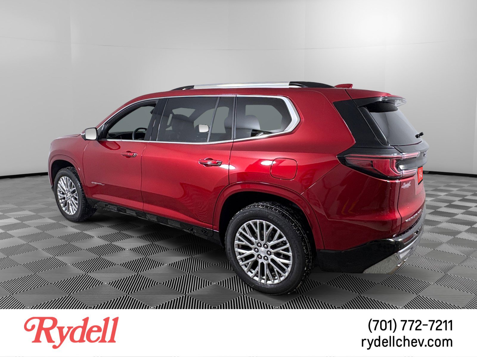 Used 2025 GMC Acadia Denali w/ LPO, Floor Liner Package image 3