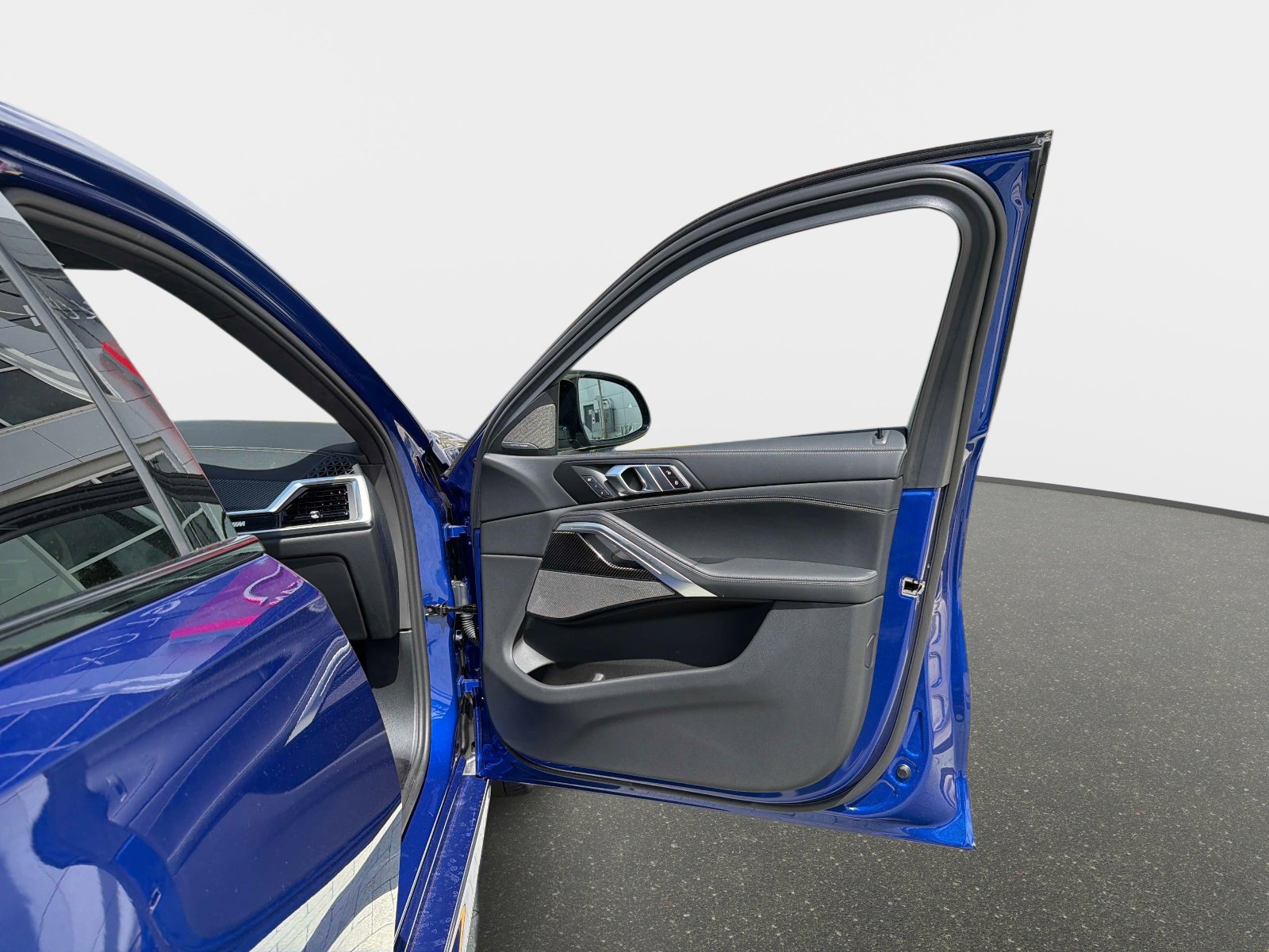 Used 2026 BMW X6 M Competition image 22