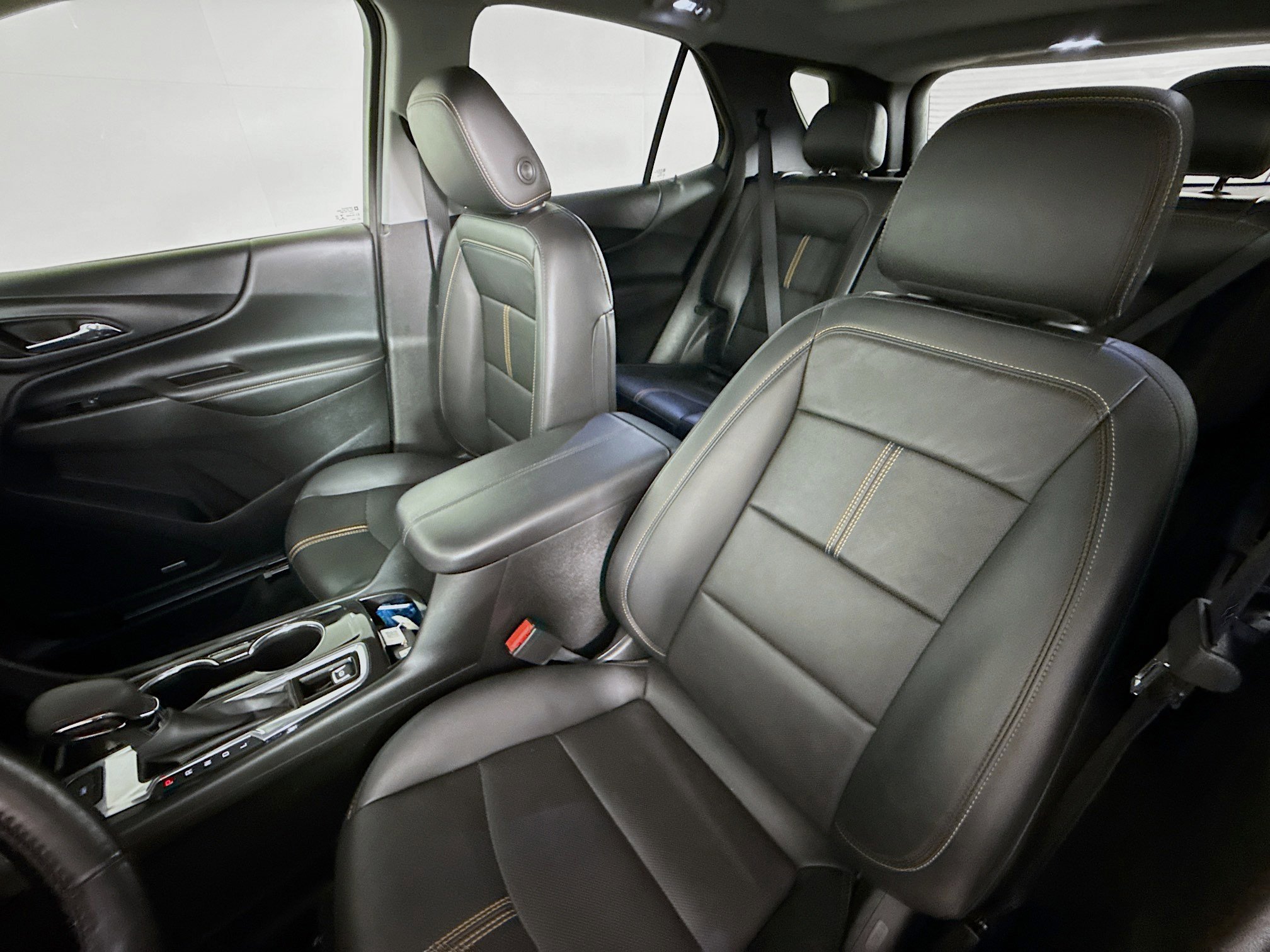 Used 2022 Chevrolet Equinox Premier image 26