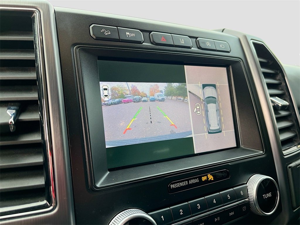 Used 2021 Ford Expedition Platinum image 14