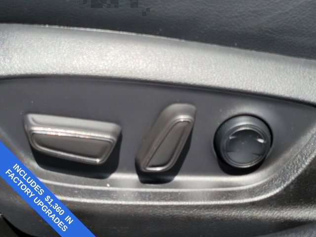 Used 2021 Toyota Camry XSE FWD image 25
